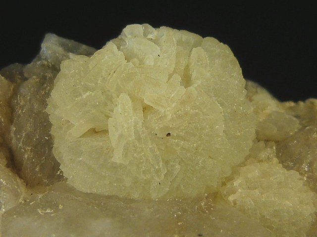 Calcita y Prehnita
9 x 5 cm.
(Autor: Felipe Abolafia)