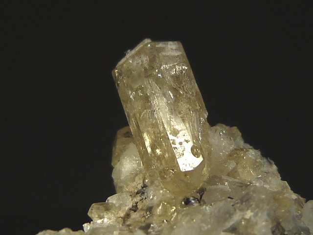 Fluorapatito
6 x 4 cm.
(Autor: Felipe Abolafia)
