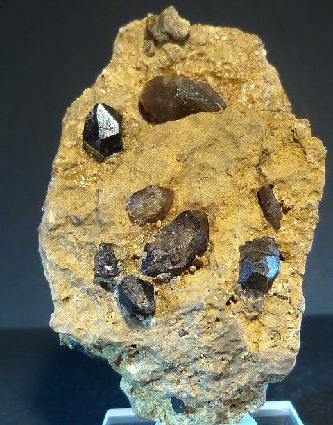 Cuarzo (variedad morión)
7,5 x 5 cm.
(Autor: Felipe Abolafia)