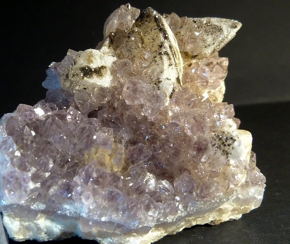 Cuarzo (variedad amatista)
7 x 6 cm.
(Autor: Felipe Abolafia)