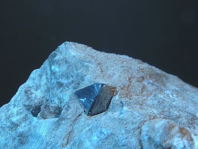 Dolomita (variedad teruelita) en Dolomita
9 x 6 cm.
(Autor: Felipe Abolafia)