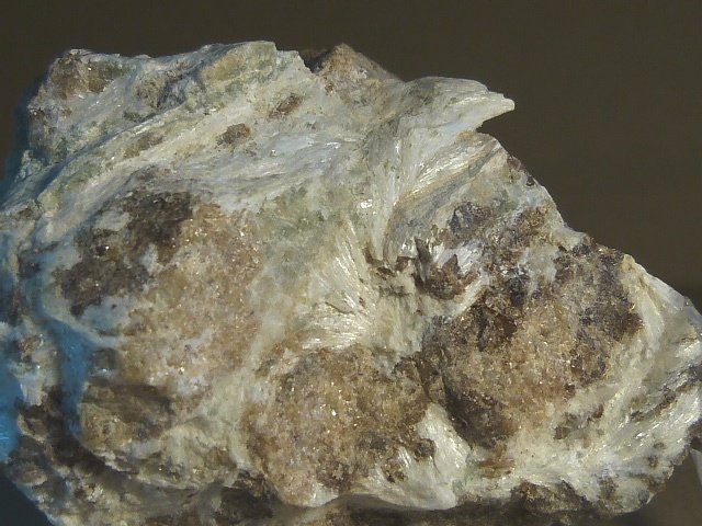 Wollastonita y Grossularia (Grupo Granate)
6 x 4 cm.
(Autor: Felipe Abolafia)