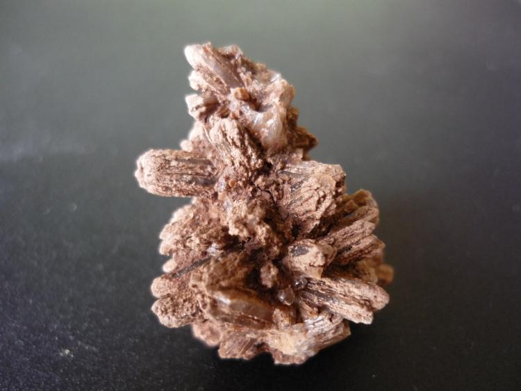 Aragonito
4 cm. x 2,5 cm x 2,5 cm
(Autor: Tomas Ruiz de Arbulo Saez)