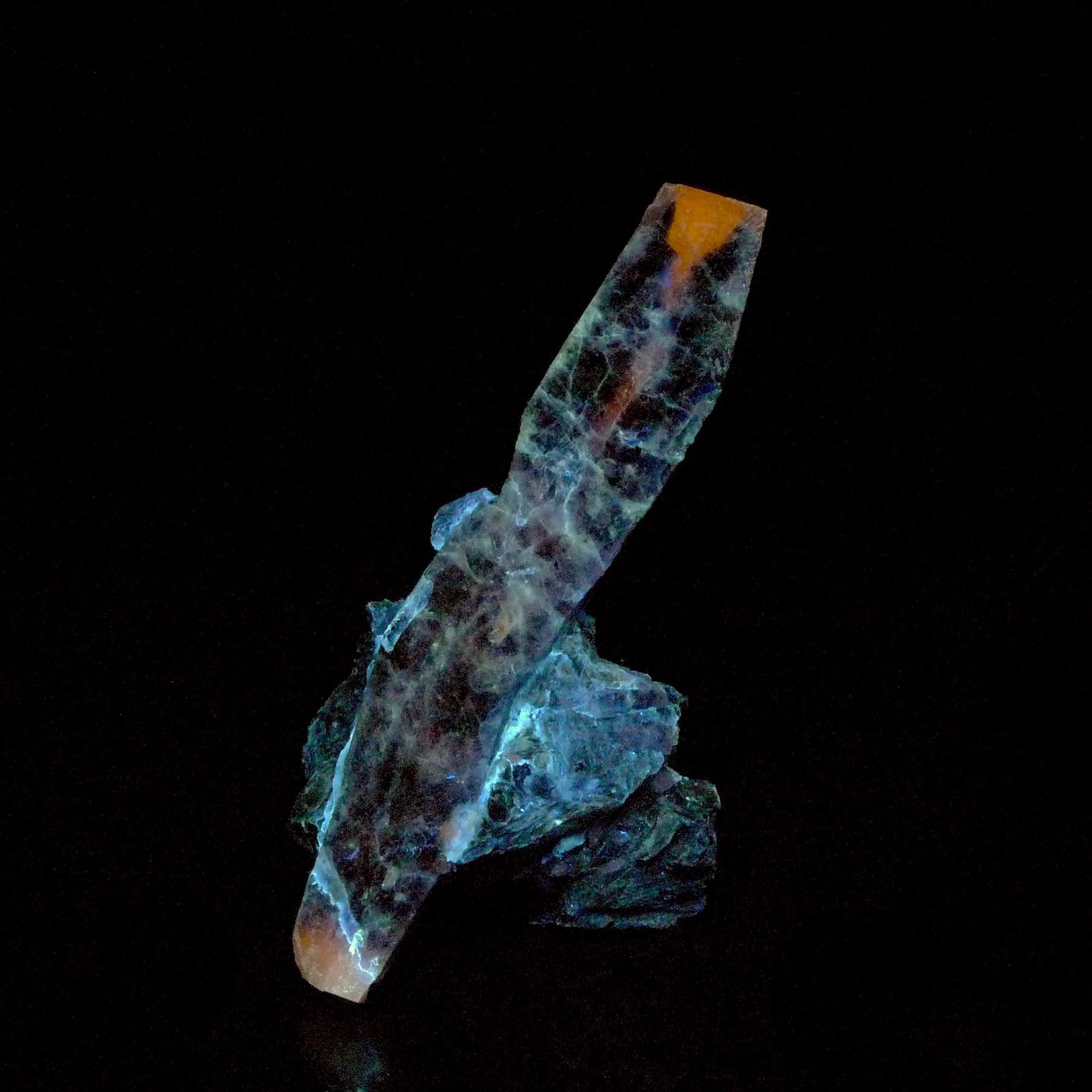 Corindón
6,7 x 4 x 3,5 cm
(Autor: Josele)