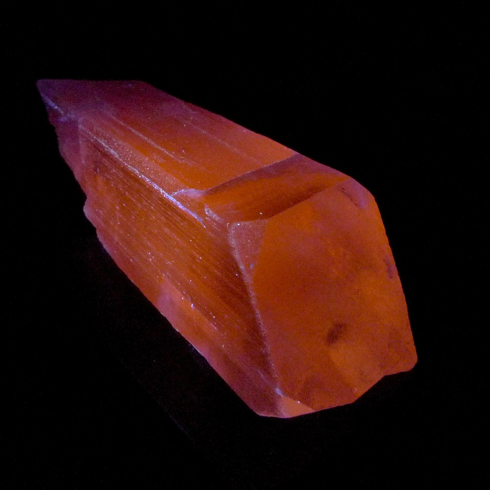 Espodumena
7,5 x 2,4 x 2,2 cm
(Autor: Josele)