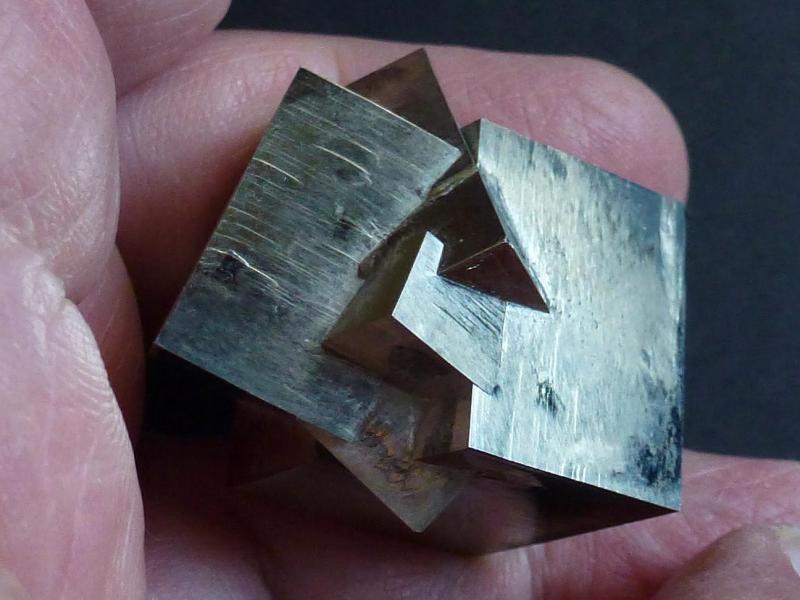 Pirita
3 cm x 2,5 cm
(Autor: javier ruiz martin)