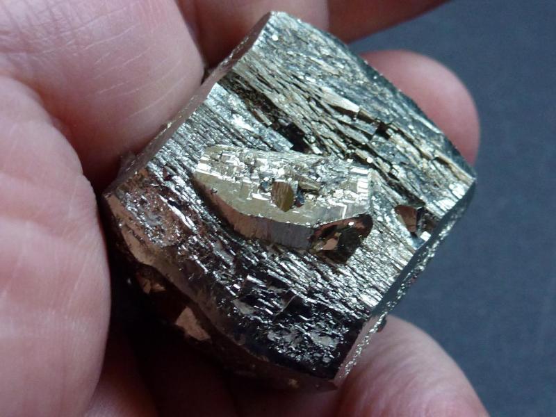 Pirita
3,5 cm x 3,5 cm
(Autor: javier ruiz martin)