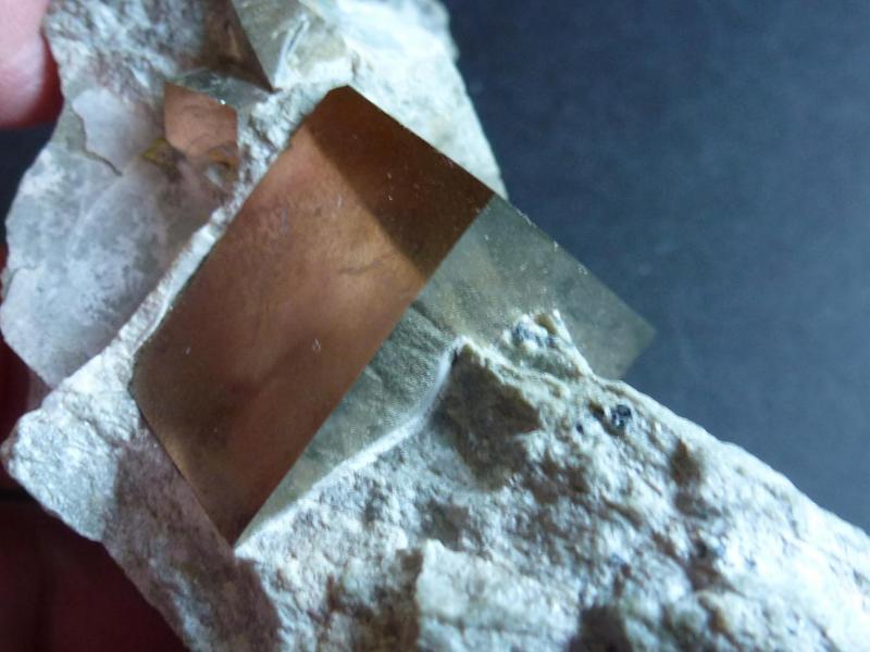 Pirita
Cristal de 2,5 cm x 2 cm
(Autor: javier ruiz martin)