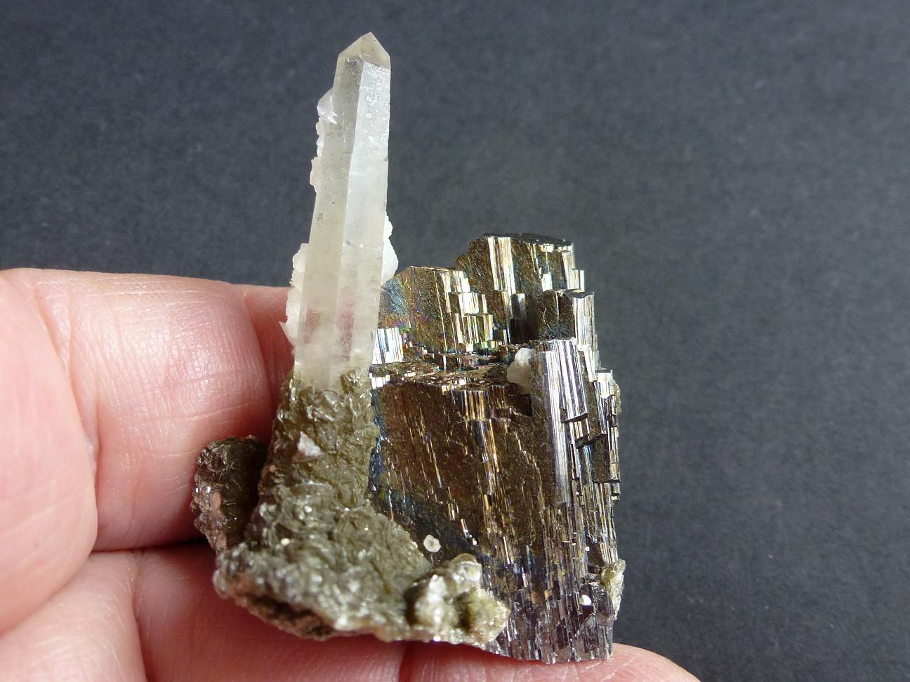 Arsenopirita, Cuarzo, Moscovita y Calcita
5 x 4 cm.
(Autor: javier ruiz martin)