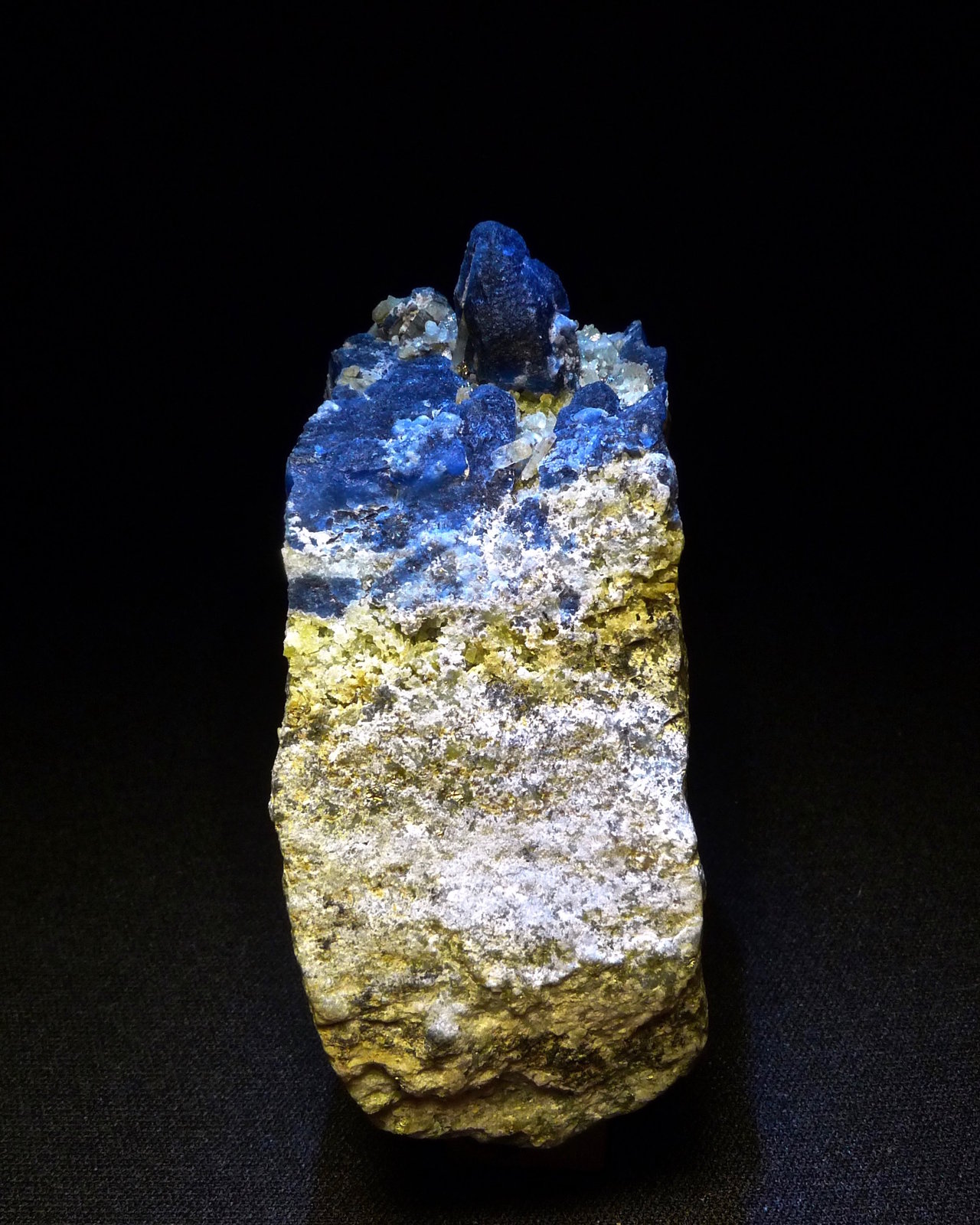 Afghanita
8,5 x 5,5 x 4 cm
(Autor: Josele)