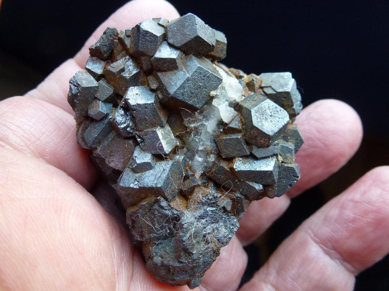 Magnetita
6 x 6 cm.
(Autor: javier ruiz martin)