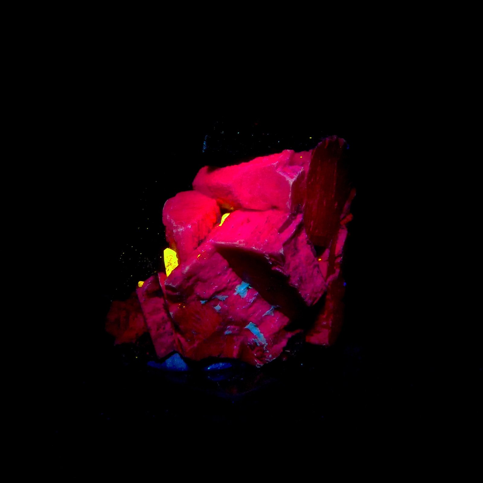 Microclina y Zircón
4,5 x 4 x 3,5 cm
(Autor: Josele)
