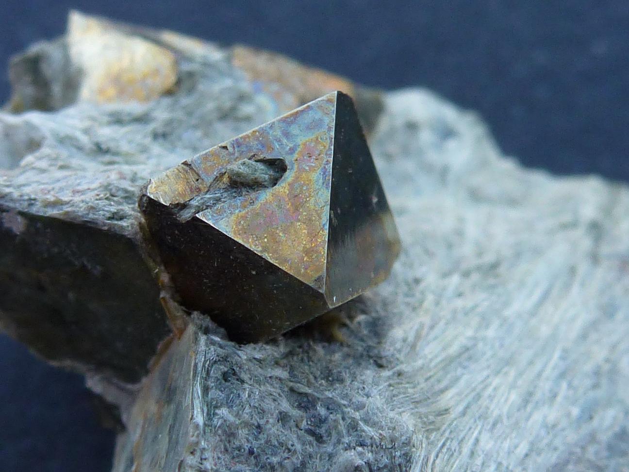Pirita Octaédrica, Tremolita
4 x 3 cm.
(Autor: javier ruiz martin)