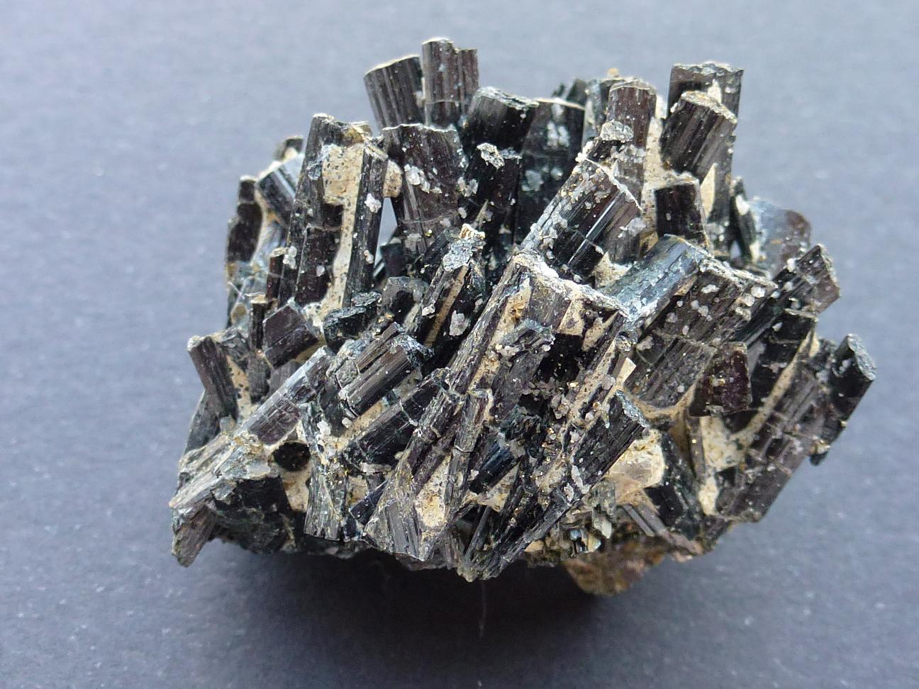Ferro-actinolita
6 x 4 cm.
(Autor: javier ruiz martin)