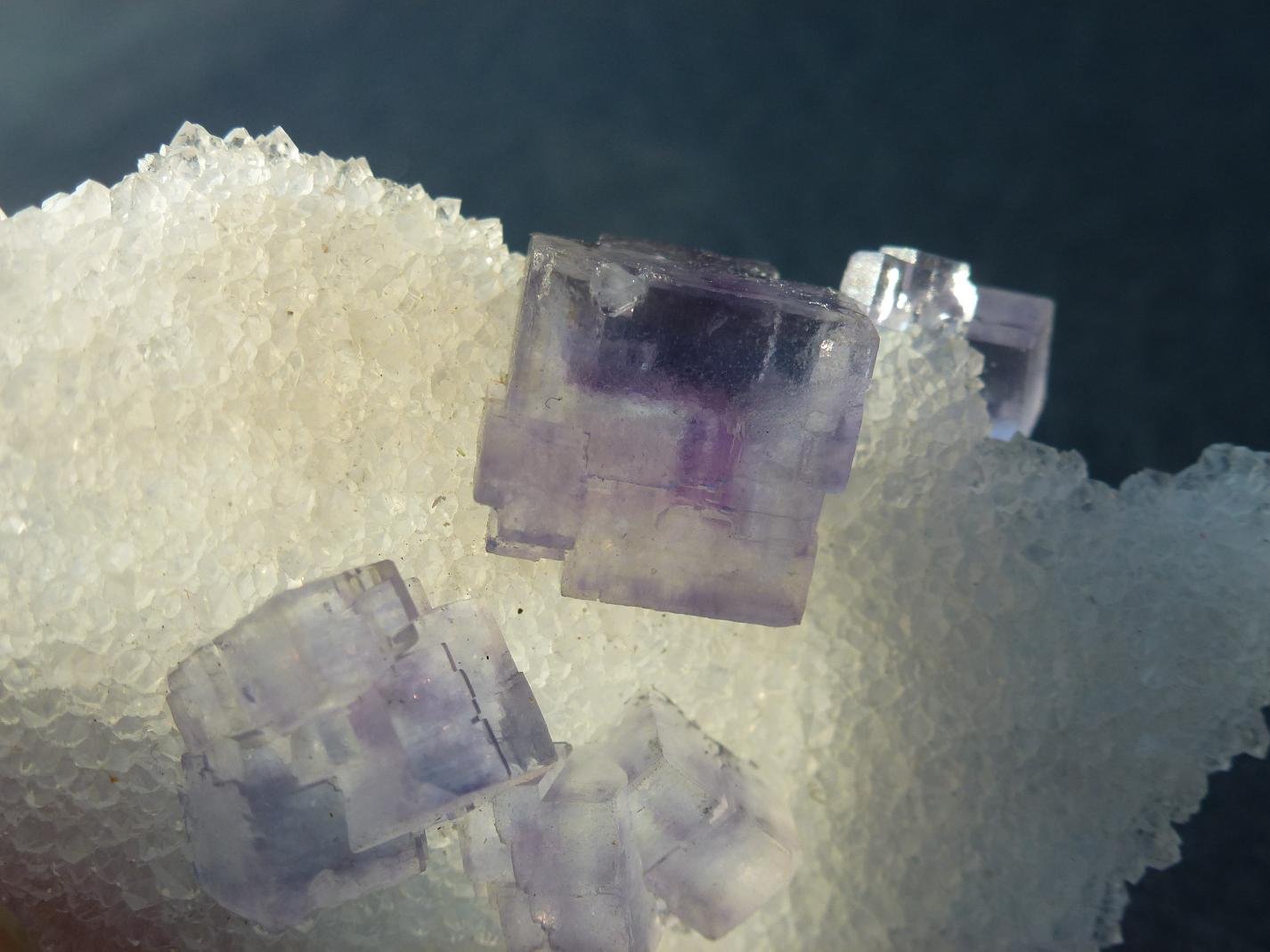 Fluorita y Cuarzo
7 x 6 cm.
(Autor: javier ruiz martin)