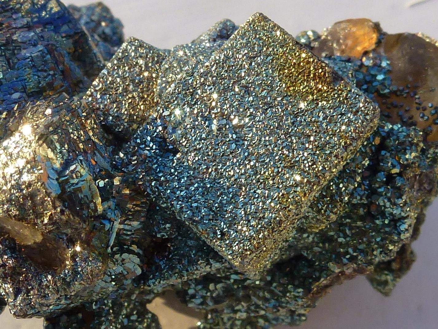 Fluorita, Pirita
6 x 4,5 cm.
(Autor: javier ruiz martin)