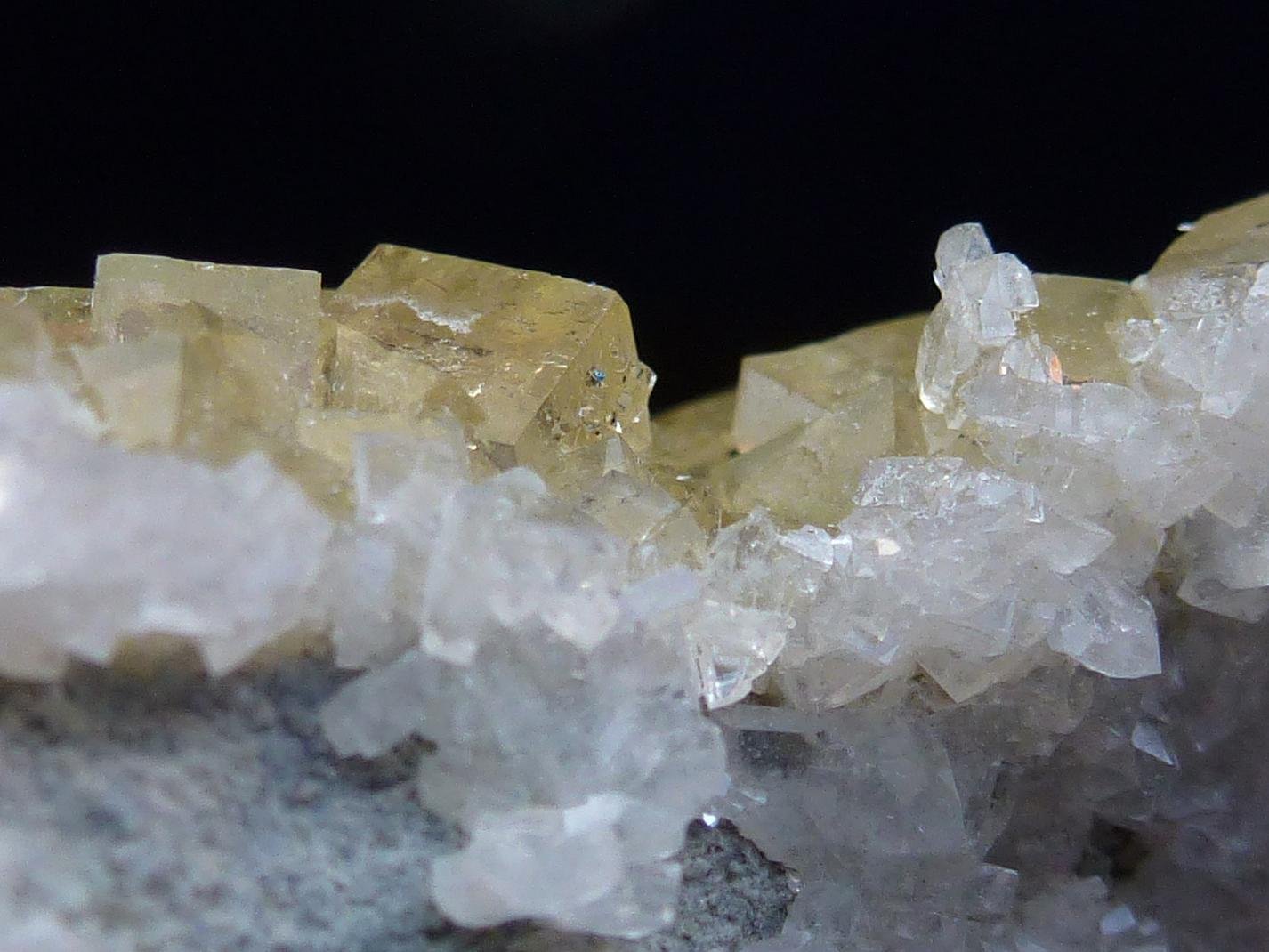 Fluorita, Calcita
7 x 6 cm.
(Autor: javier ruiz martin)