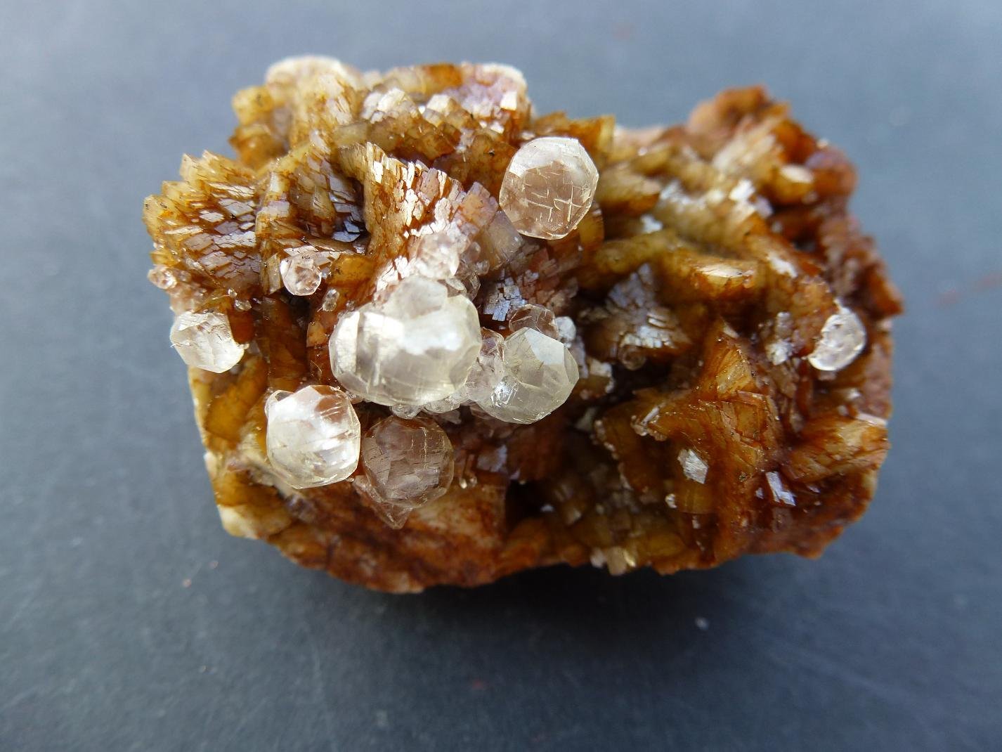 Siderita, Calcita
6 x 5 cm.
(Autor: javier ruiz martin)