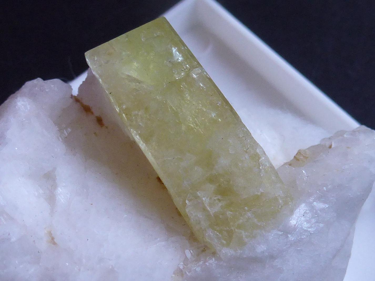 Brasilianita en Albita
6 x 4 cm.
(Autor: javier ruiz martin)