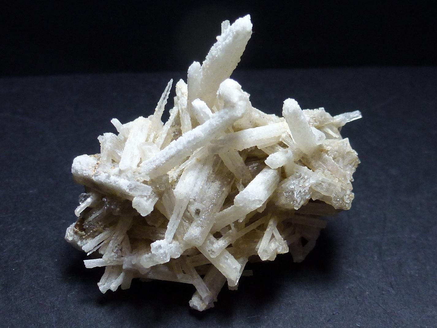 Aragonito
6 x 4 cm.
(Autor: javier ruiz martin)