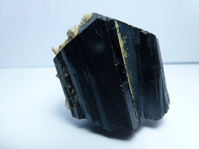 Ilvaita y Cuarzo
3 x 3 cm.
(Autor: javier ruiz martin)