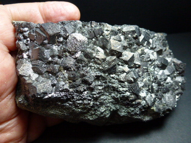 Magnetita
12 x 7,5 cm.
(Autor: javier ruiz martin)