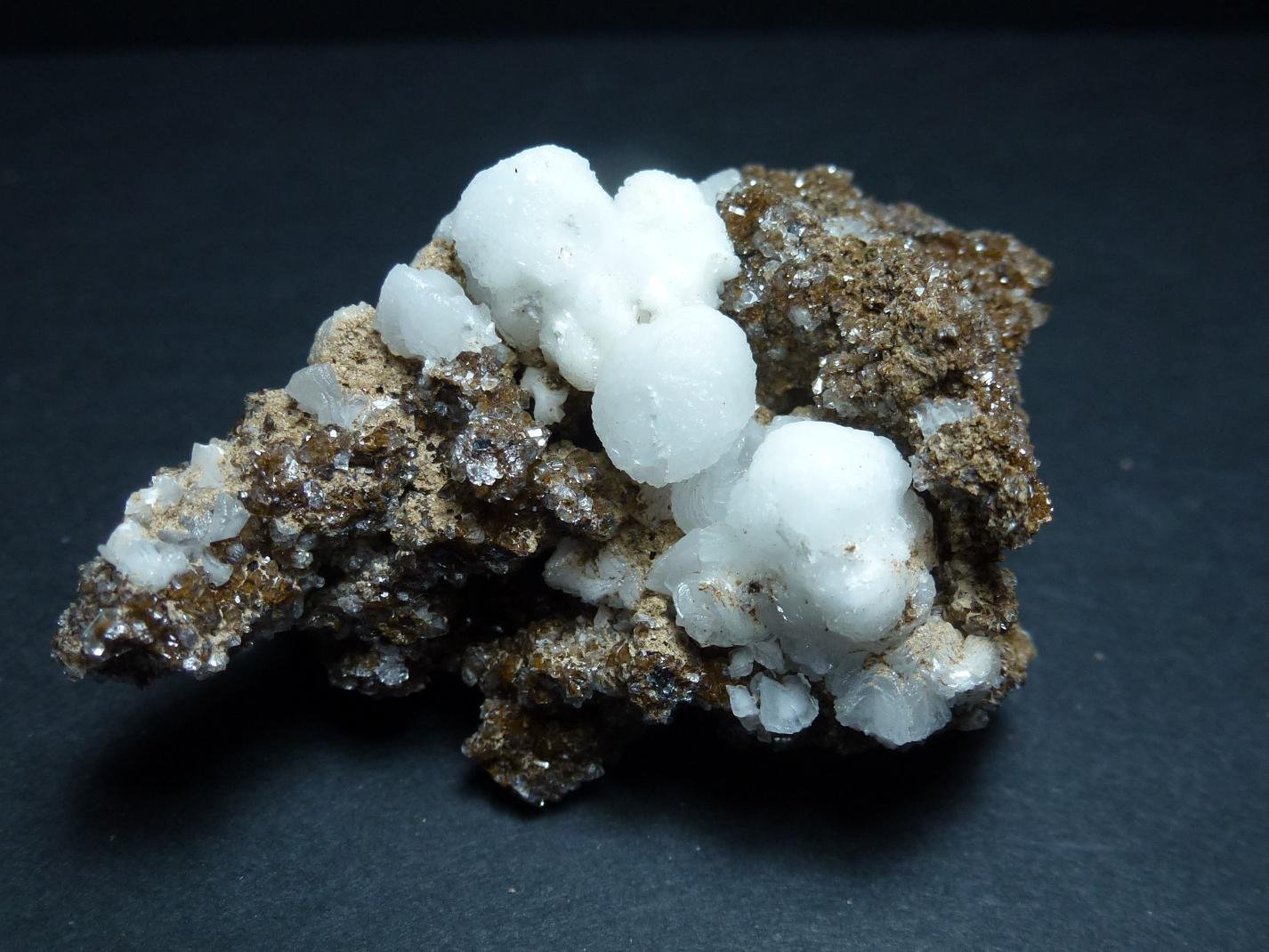 Calcita en Dolomita
6 x 4 cm.
(Autor: javier ruiz martin)