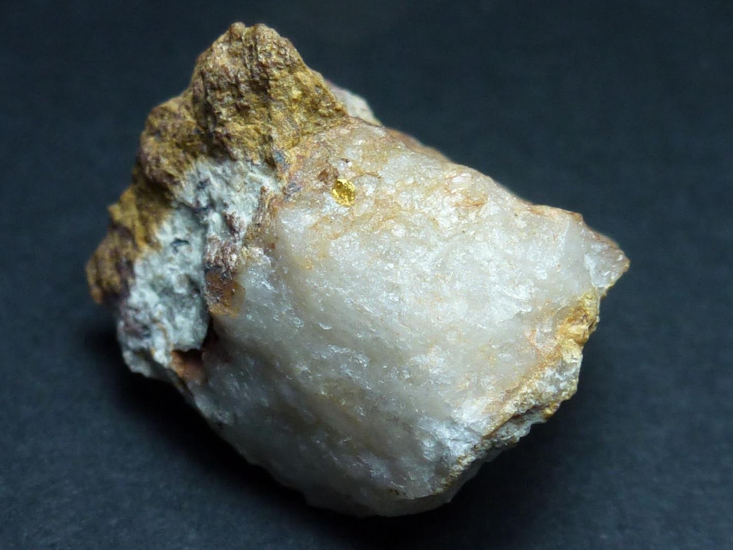 Oro en Cuarzo
2,5 x 2,5 cm.
(Autor: javier ruiz martin)