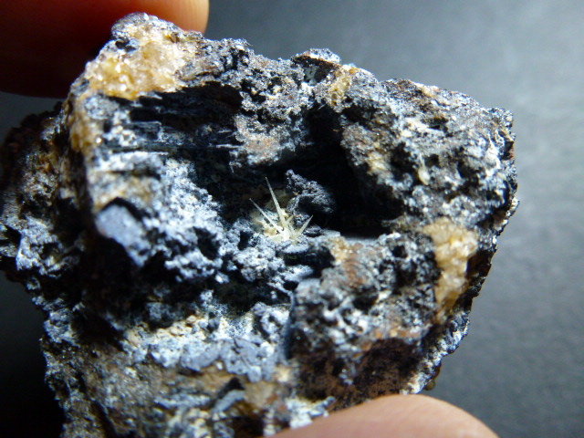 Cerusita
4 x 4 cm.
(Autor: javier ruiz martin)