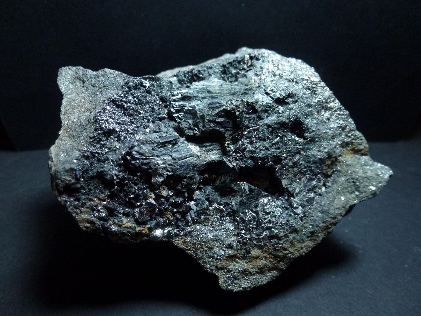 Lollingita, Diópsido, Magnetita y otros
12 x 12 cm.
(Autor: javier ruiz martin)