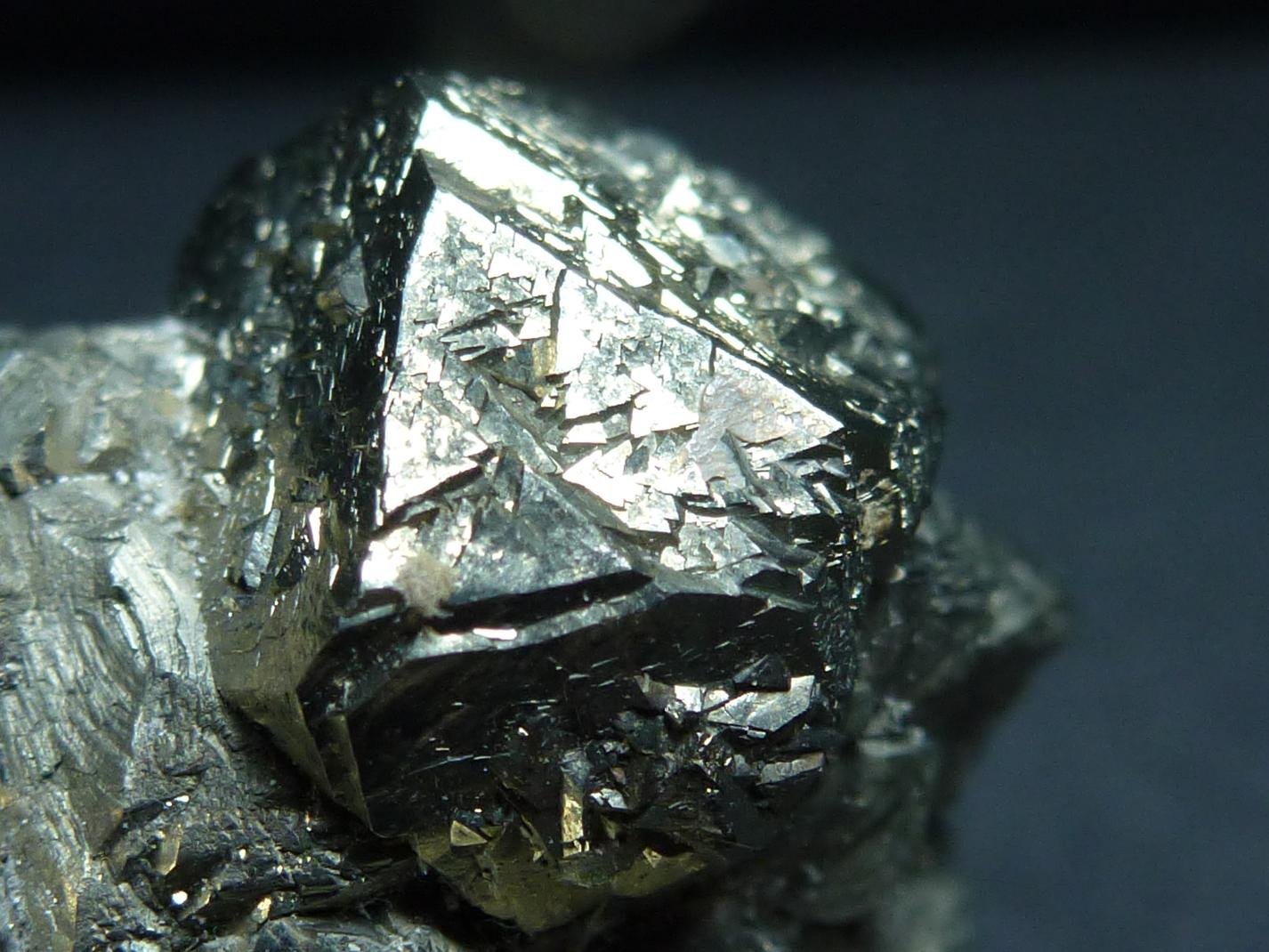 Pirita
5 x 3,5 cm.
(Autor: javier ruiz martin)