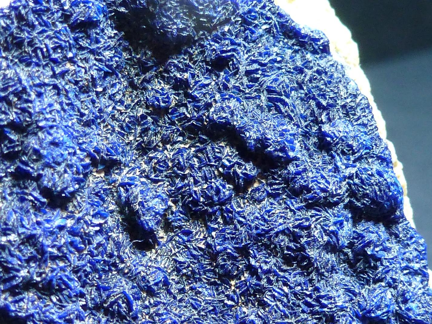 Azurita
6 x 5 cm.
(Autor: javier ruiz martin)