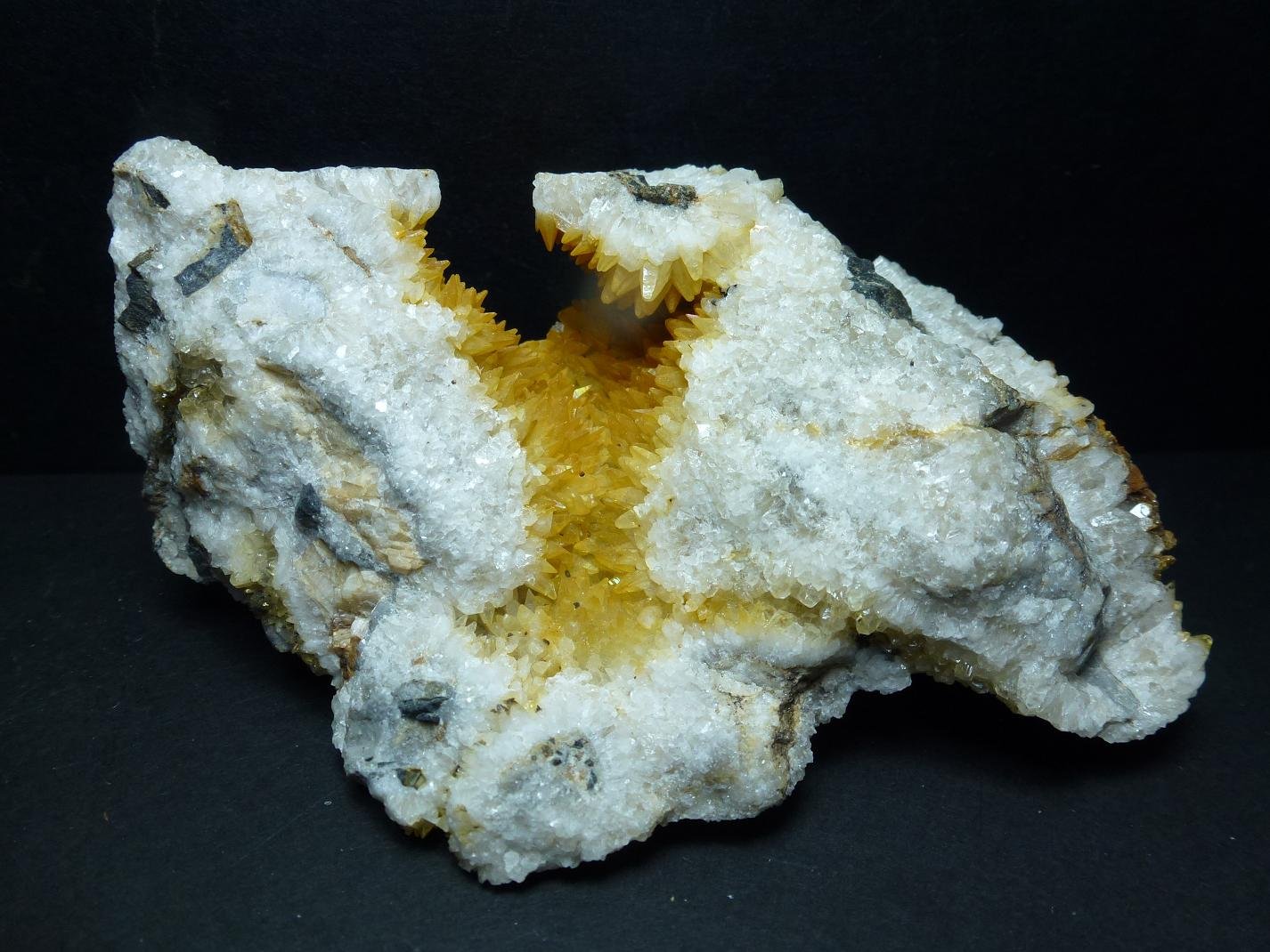 Calcita
7 x 5 cm.
(Autor: javier ruiz martin)
