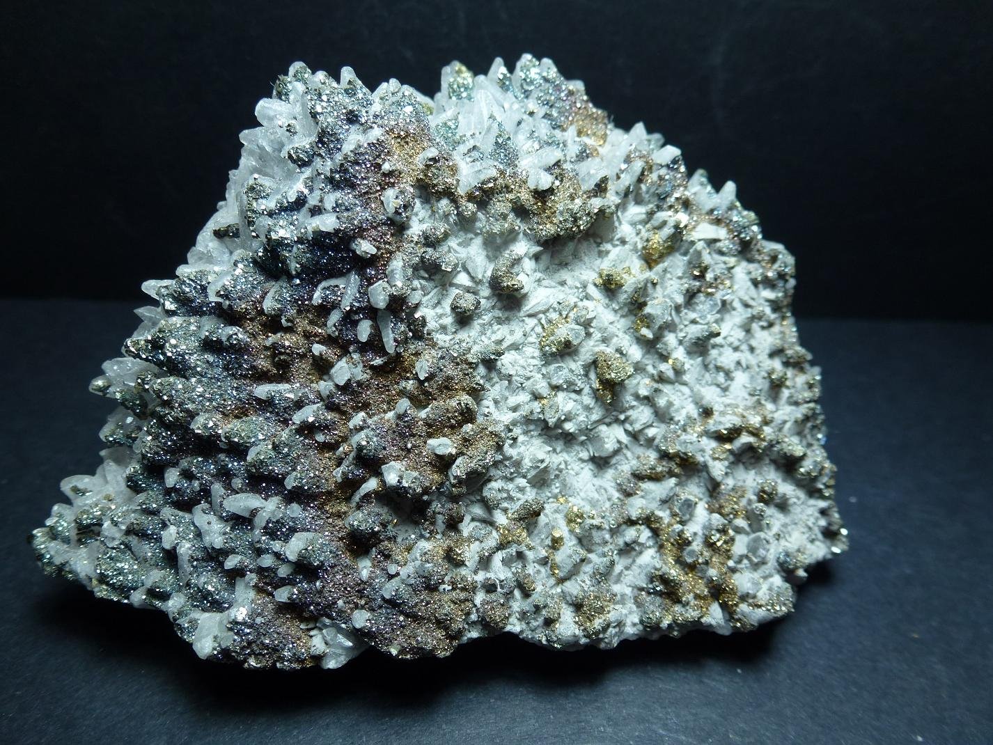 Calcita, Pirita
8 x 8 cm.
(Autor: javier ruiz martin)