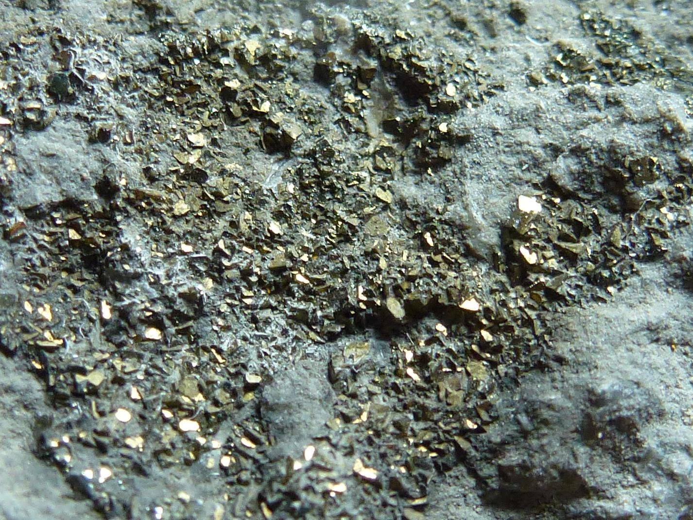 Pirita
7 x 6 cm.
(Autor: javier ruiz martin)