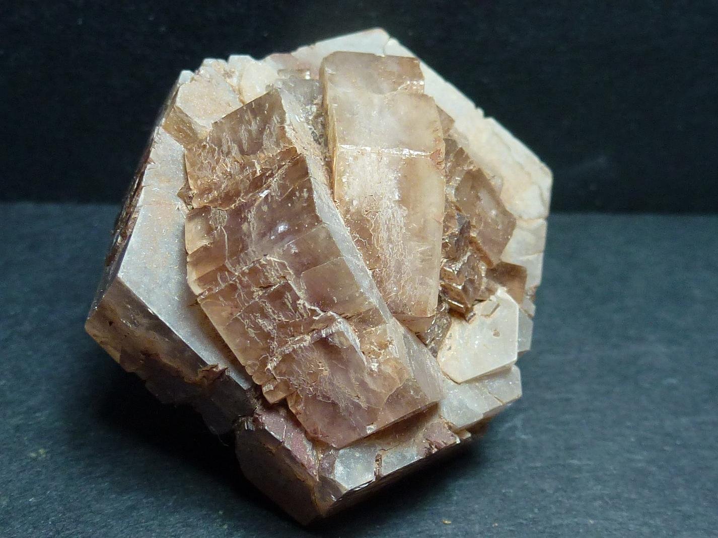 Aragonito
5 x 4 cm.
(Autor: javier ruiz martin)