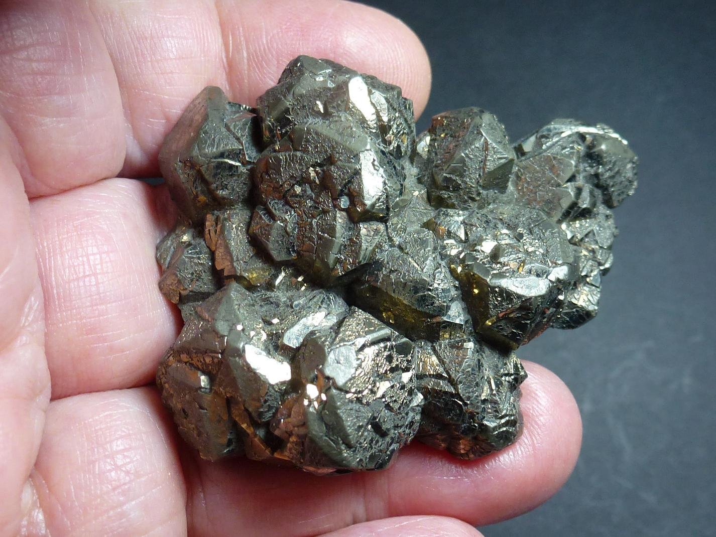 Pirita
7 x 6 cm.
(Autor: javier ruiz martin)