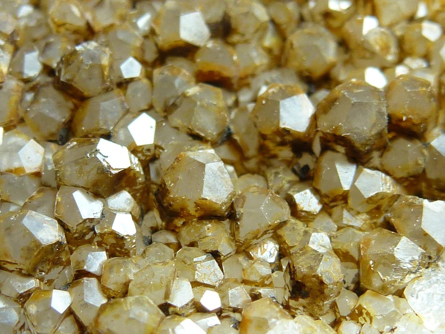 Calcita
6 x 4 cm.
(Autor: javier ruiz martin)