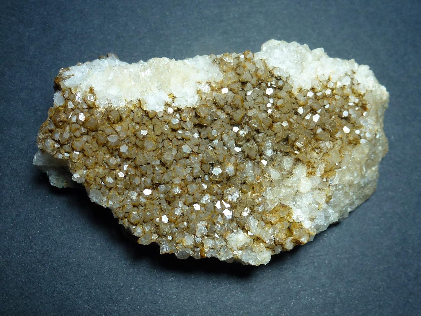 Calcita
6 x 4 cm.
(Autor: javier ruiz martin)
