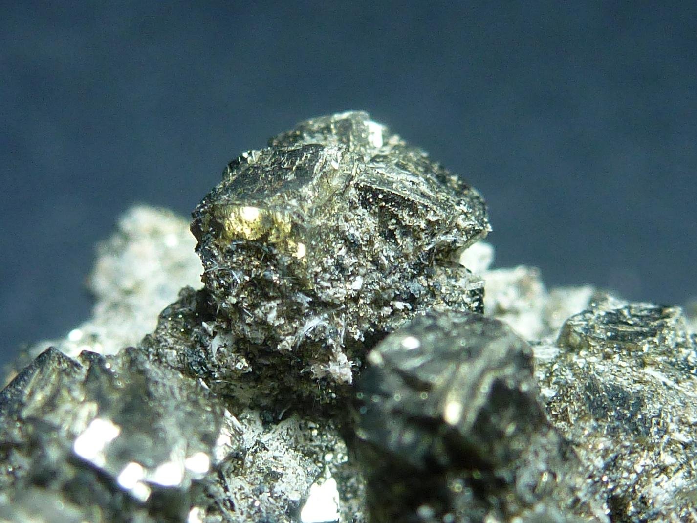 Pirita
4 x 3 cm.
(Autor: javier ruiz martin)