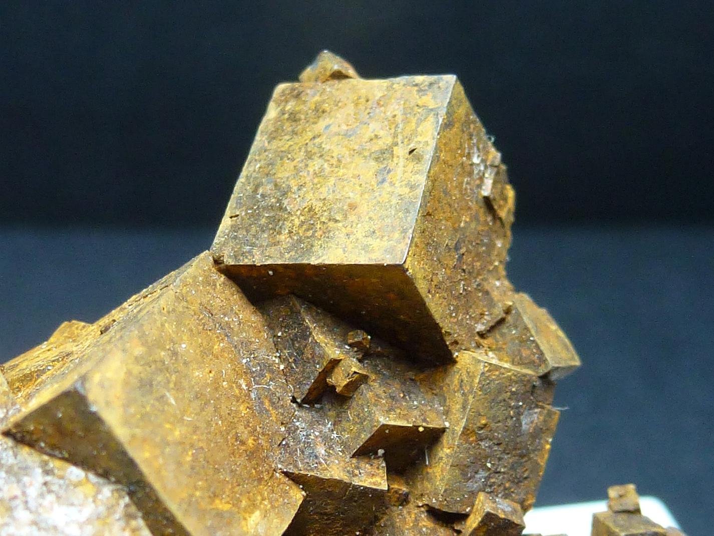 Goethita pseudomórfica de Pirita
6 x 4 cm.
(Autor: javier ruiz martin)