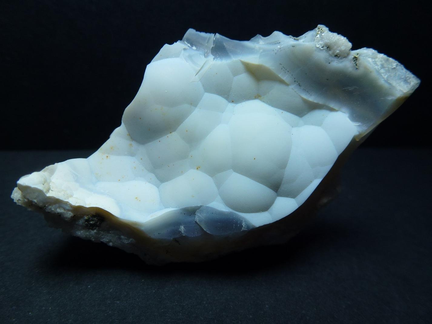 Cuarzo (variedad calcedonia)
6 x 4 cm.
(Autor: javier ruiz martin)
