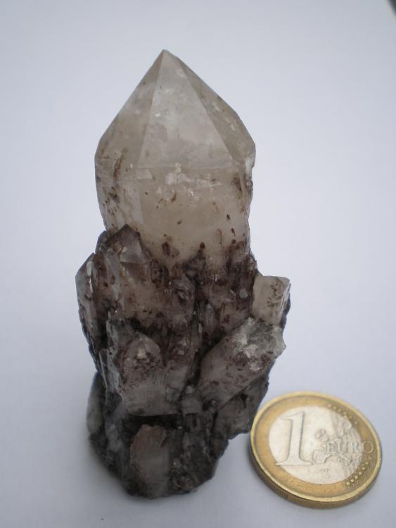 Cuarzo (variedad ahumado)
7 x 3 cm
(Autor: Javier Arribas)