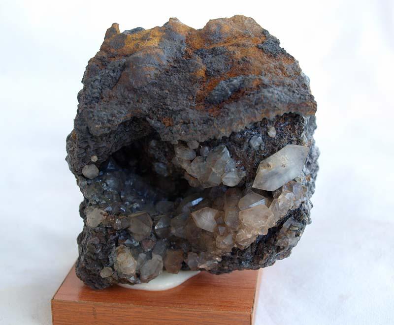 Cuarzo
7,54 x 7 cm.
(Autor: Pedro Antonio)