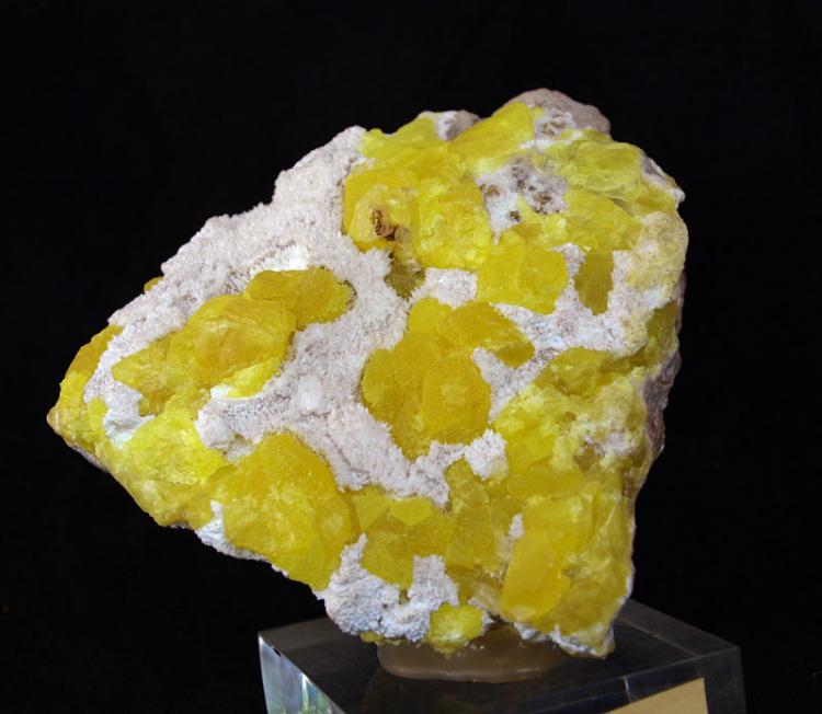 Azufre
9 x 9 cm
(Autor: Pedro Antonio)