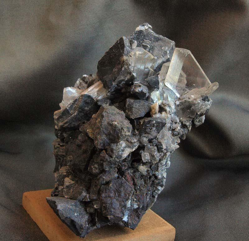 Yeso
9 x 5.5 cm.
(Autor: Pedro Antonio)