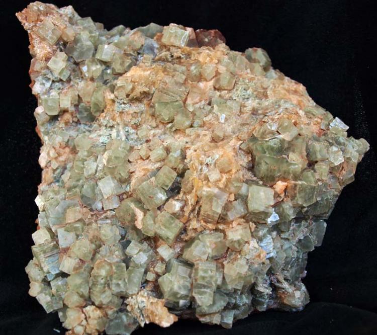 Aragonito
17 x 14 cm.
(Autor: Pedro Antonio)