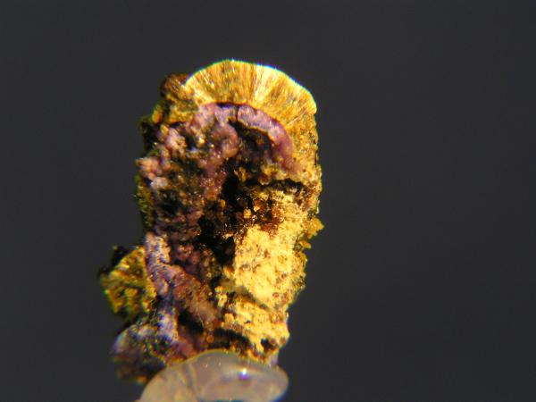 Cacoxeno y Fosfosiderita
(Autor: Carlos J. Rodríguez)