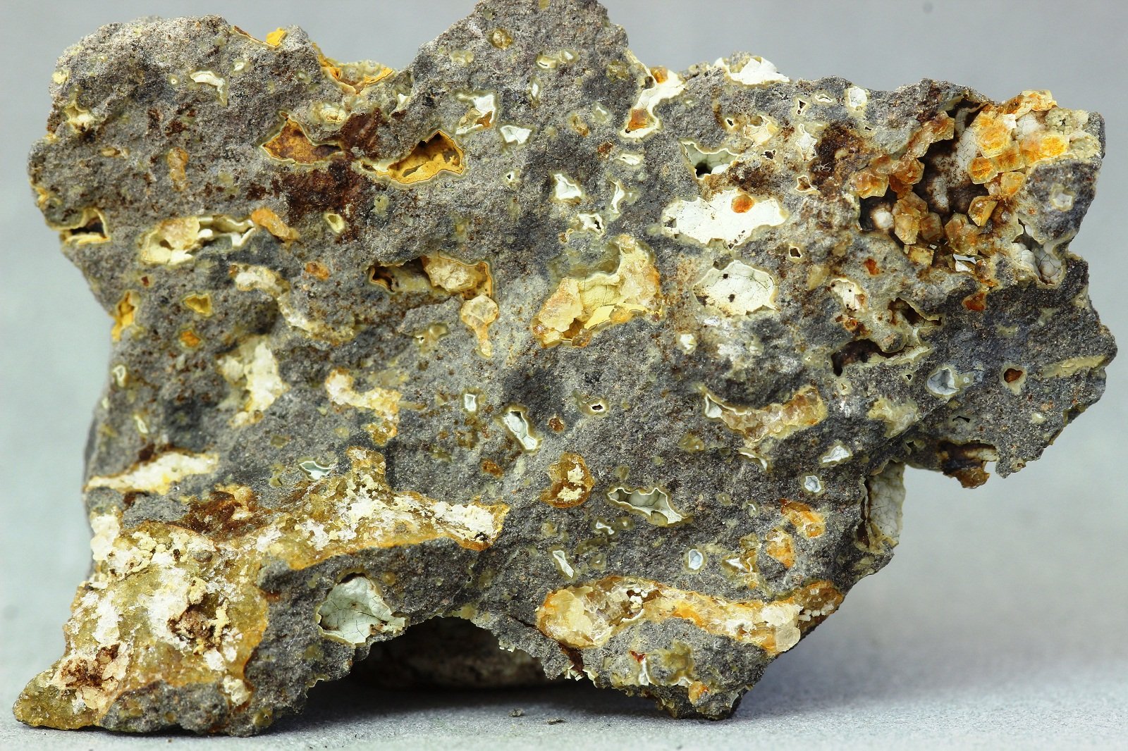 Paulingita
37x23x11mm
(Autor: Juan Espino)