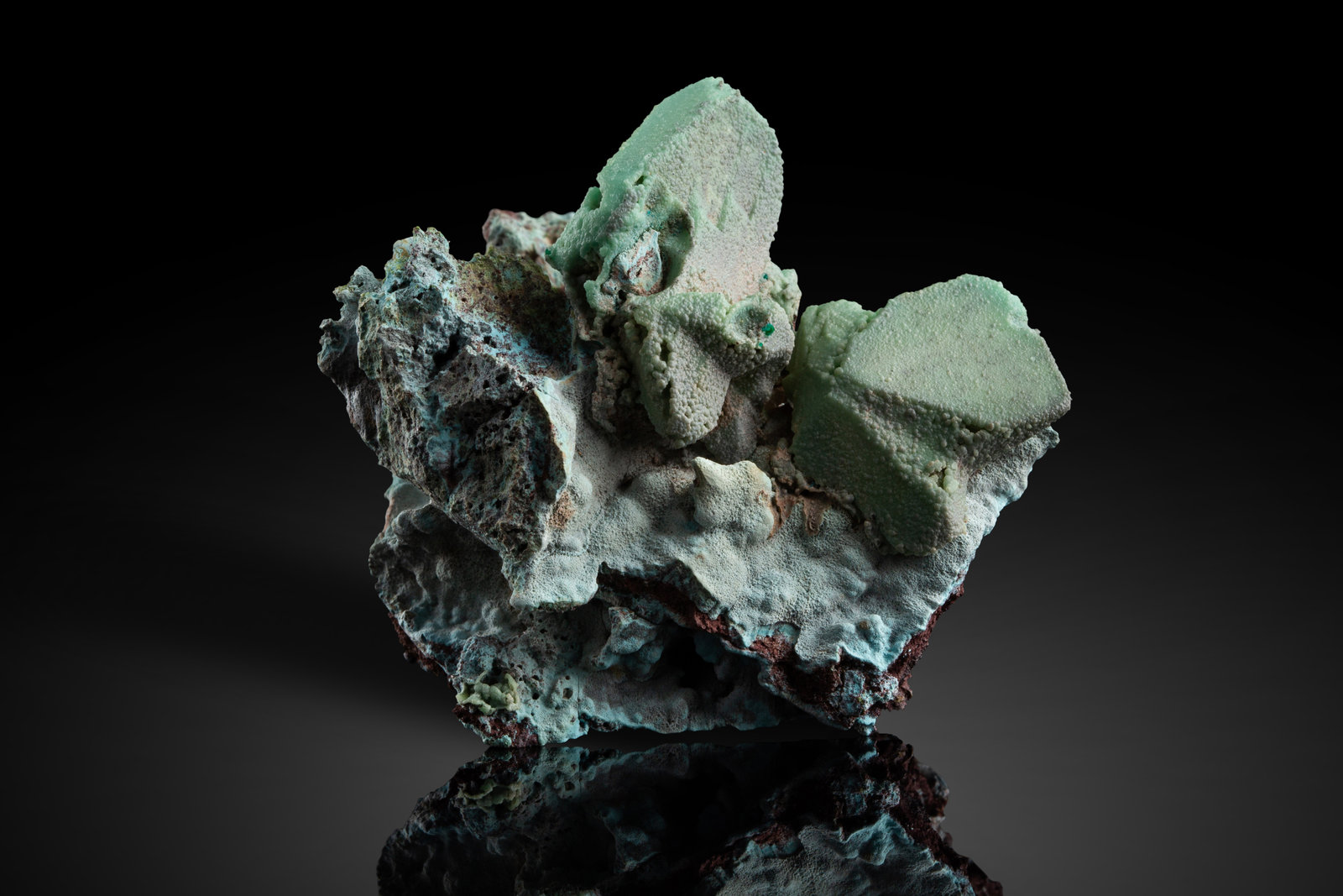 Phosphohedyphana (Fosfohedifana)
5 x 4 x 5 cm / cristal principal: 2.5 cm
(Autor: Museo MIM)